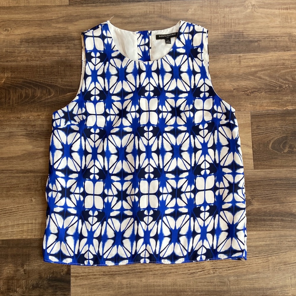 Banana Republic sleeveless blouse